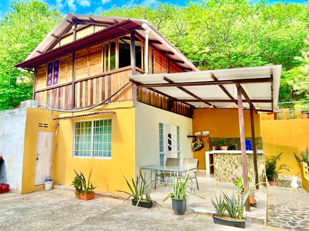 Perth House Taganga Apartment Exterior photo